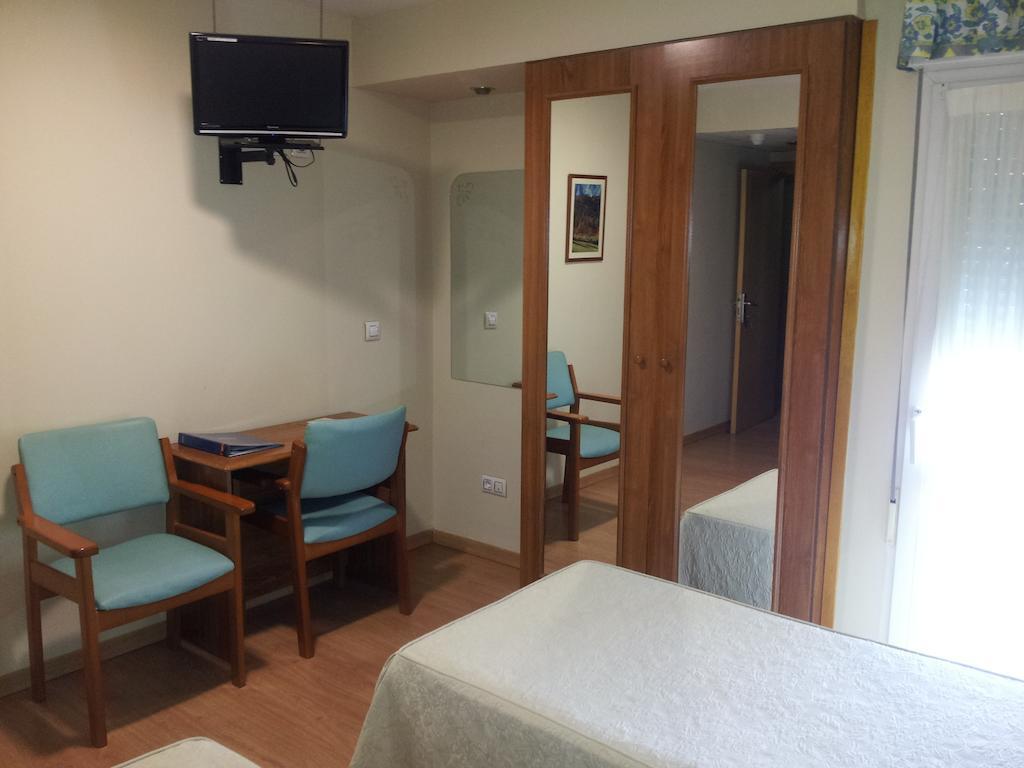 Begona Playa Hotel Gijon Room photo